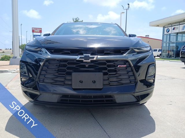 View vehicle photo 2