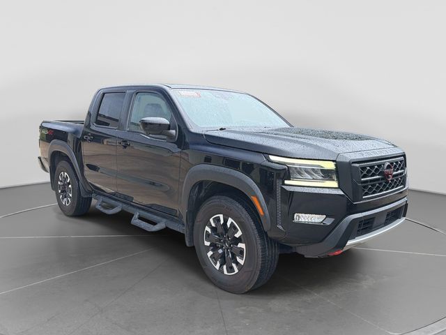 Super Black 2022 Nissan Frontier Pickup Truck Four-Wheel Drive 9-Speed Automatic