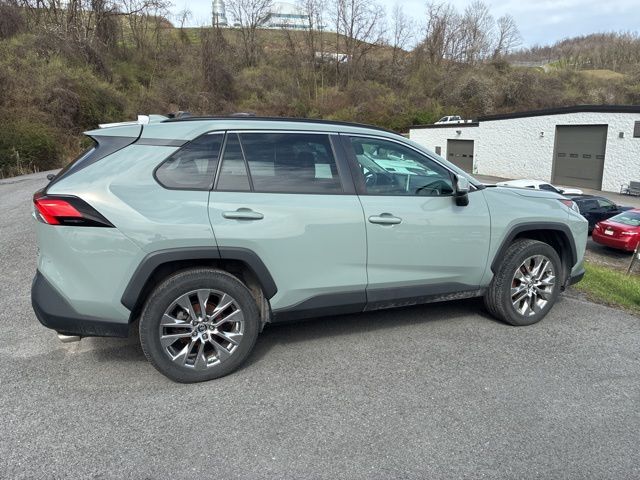 2020 Toyota RAV4 XLE Premium AWD