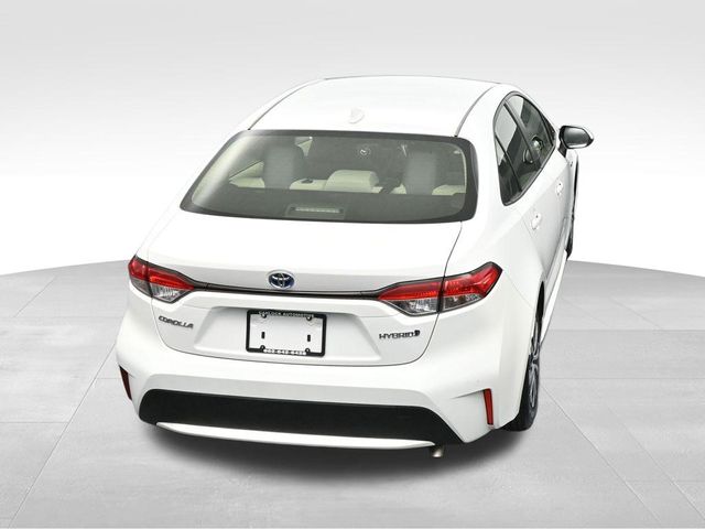 2020 Toyota Corolla Hybrid LE 25