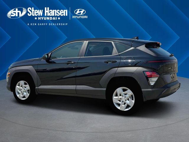 New 2026 Black Hyundai SE image 4