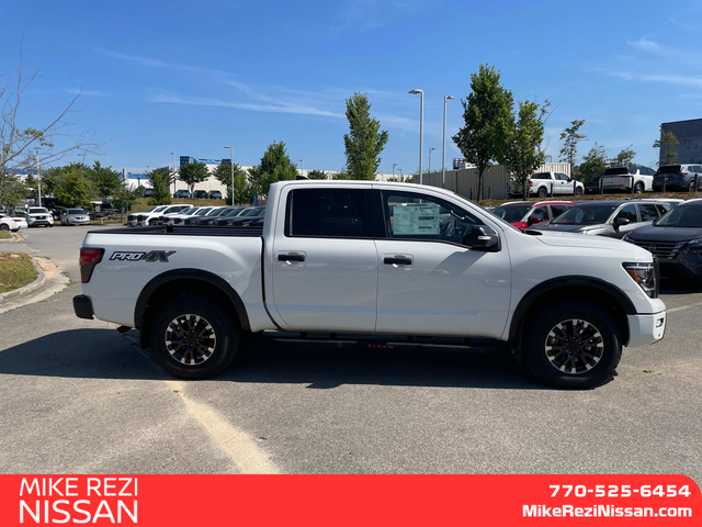 2024 Nissan Titan PRO-4X 2