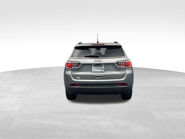 2019 Billet Silver Metallic Clearcoat Jeep Compass Latitude FWD SUV