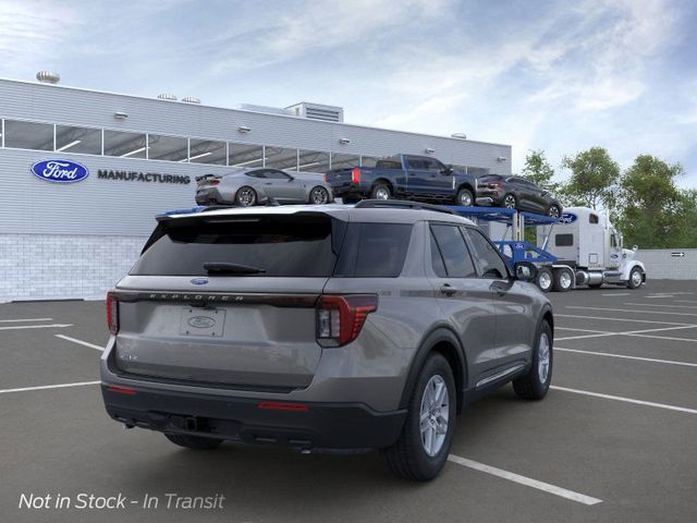 2025 Ford Explorer Active 8