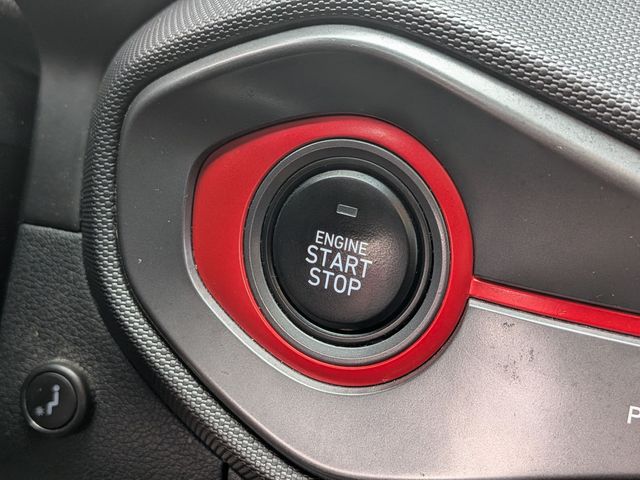 2020 Hyundai Veloster - Image 22