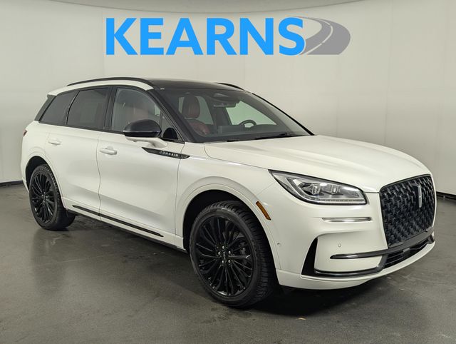 Pristine White Metallic Tri-Coat 2023 Lincoln Corsair Reserve AWD SUV / Crossover All-Wheel Drive 8-Speed Automatic