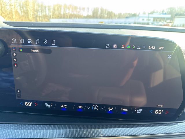 2026 Chevrolet Suburban - Image 18