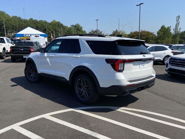 2025 Ford Explorer ST-Line 6