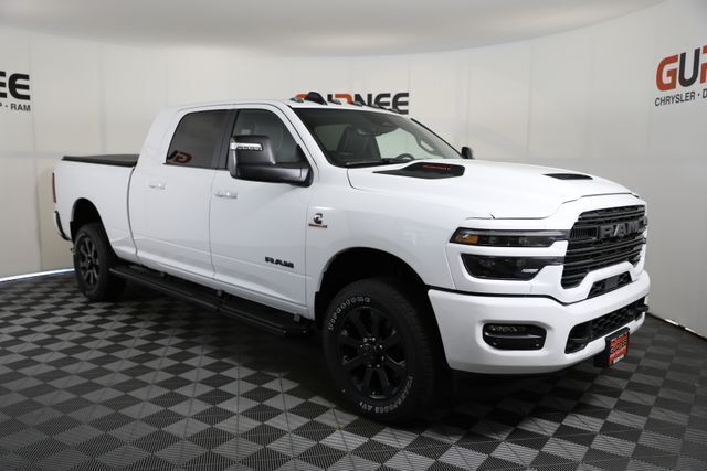 Bright White Clearcoat 2026 RAM 2500 Pickup Truck Four-Wheel Drive 8-Speed Automatic