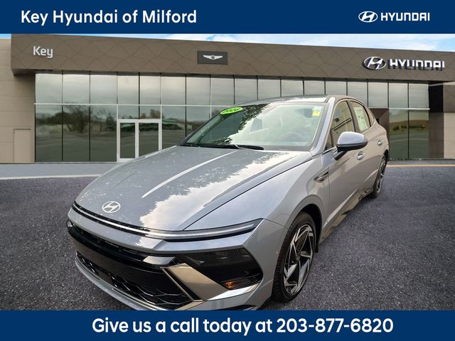 Transmission Blue 2026 Hyundai Sonata Sedan Front-Wheel Drive 8-Speed Automatic