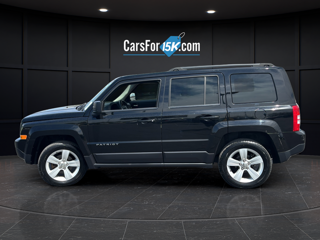 Used 2015 Black Clearcoat Jeep Latitude image 4