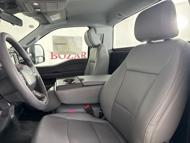 2024 Oxford White Ford Super Duty F-350 SRW XL RWD Truck