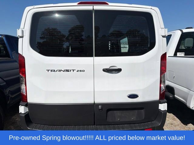 Used 2025 White Ford XL image 4