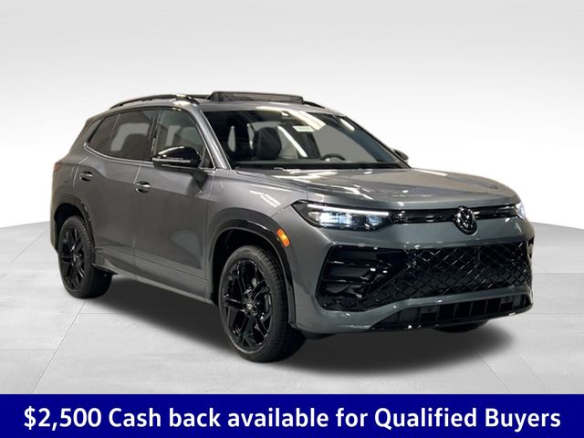 Platinum Gray Metallic 2026 Volkswagen Tiguan SUV / Crossover All-Wheel Drive 8-Speed Automatic