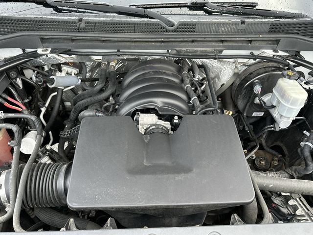 Used 2014 White GMC SLE image 26