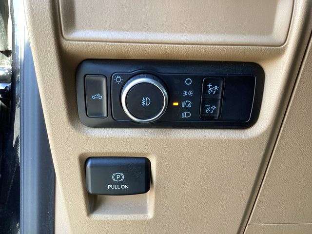 Used Car 2023 Ford F-150  Xlt For Sale Under $30,000 In San Antonio, Texas