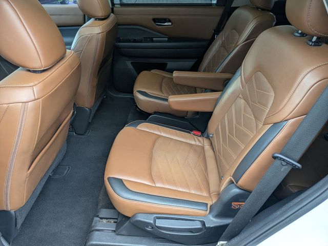 Used 2023 Nissan Pathfinder Platinum 4D Sport Utility