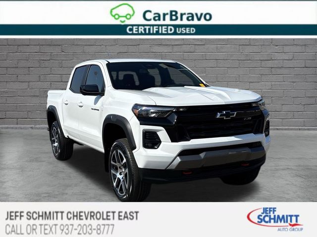 Summit White 2023 Chevrolet Colorado Pickup Truck Four-Wheel Drive 8-Speed Automatic