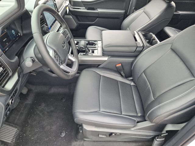 2025 Oxford White Ford F-150 Lariat 4X4 Truck
