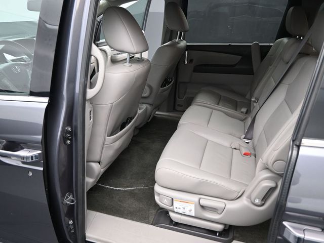 2016 Honda Odyssey Touring 14