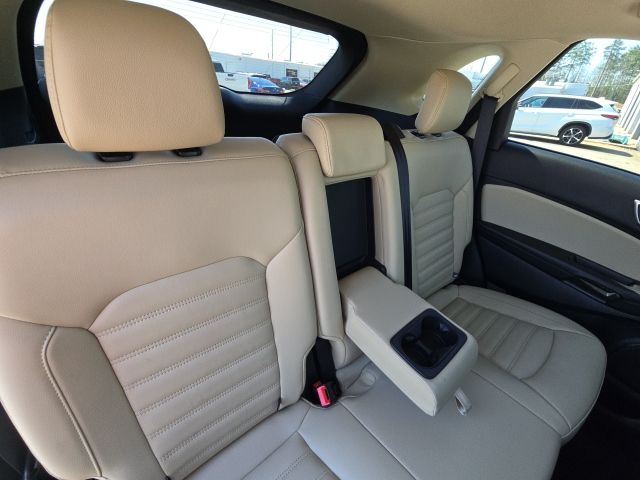 2024 Ford Edge SEL:B02210