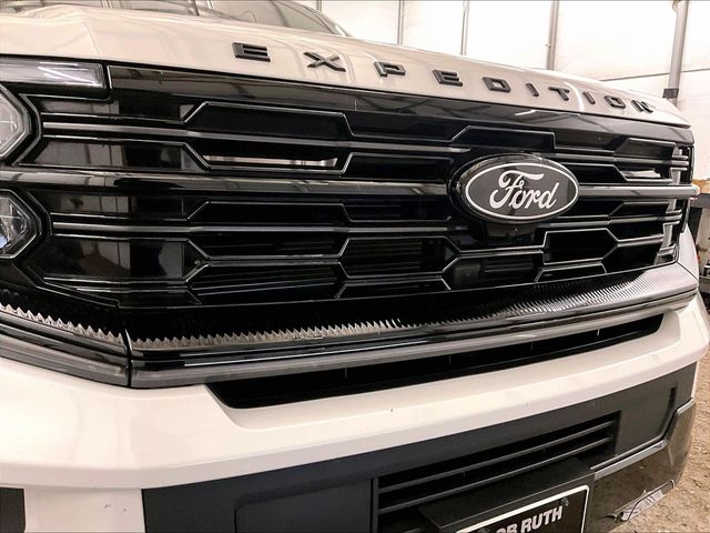 2025 Ford Expedition Max Platinum White at Bob Ruth Ford