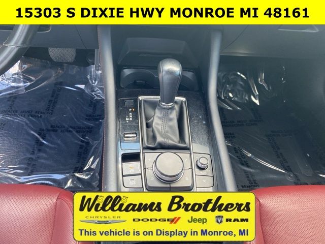 2024 Mazda Mazda3 2.5 S Carbon Edition - Gray Metallic exterior view 19