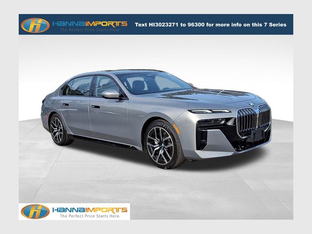 Oxide Gray Metallic 2025 BMW 7 Series 740i RWD Sedan Rear-Wheel Drive 8-Speed Automatic