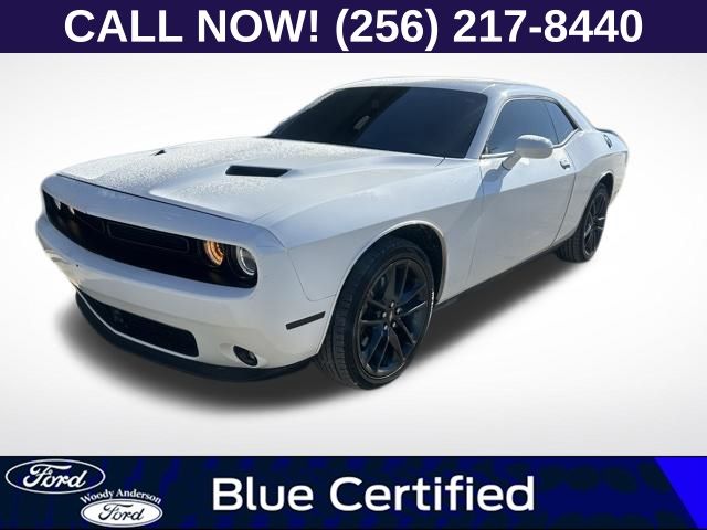 2022 Dodge Challenger SXT AWD