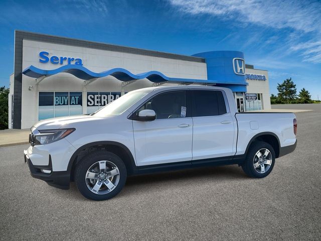 Platinum White Pearl 2025 Honda Ridgeline Pickup Truck All-Wheel Drive 9-Speed Automatic