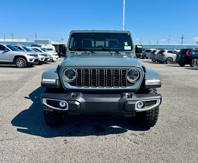 2025 Jeep Gladiator Sport photo 2