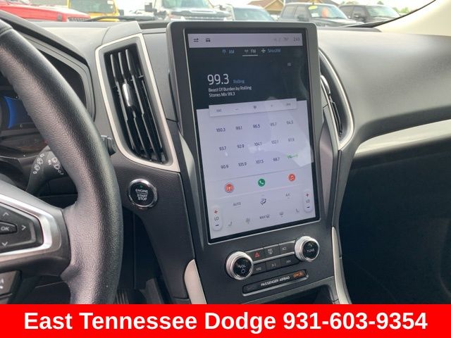 2023 Ford Edge SEL photo