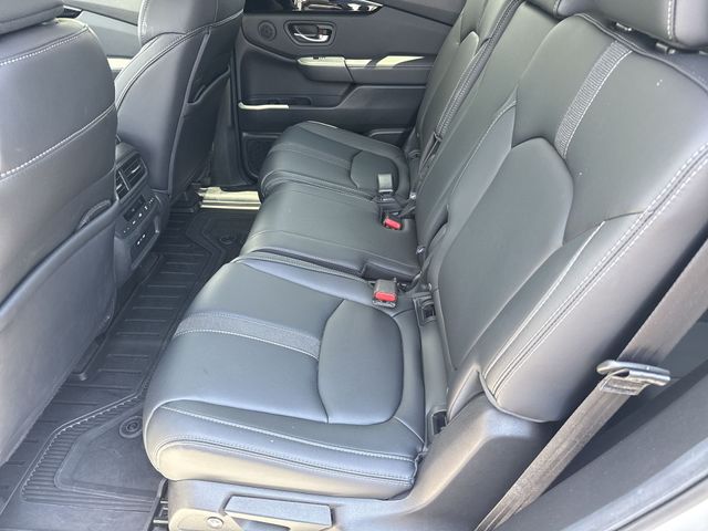 Used 2025 Honda Pilot SUV