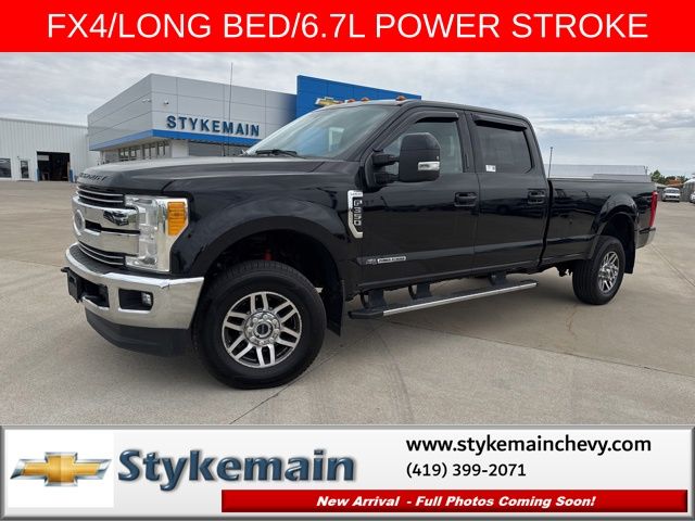 2017 Ford F-350 Super Duty Lariat Crew Cab 4WD