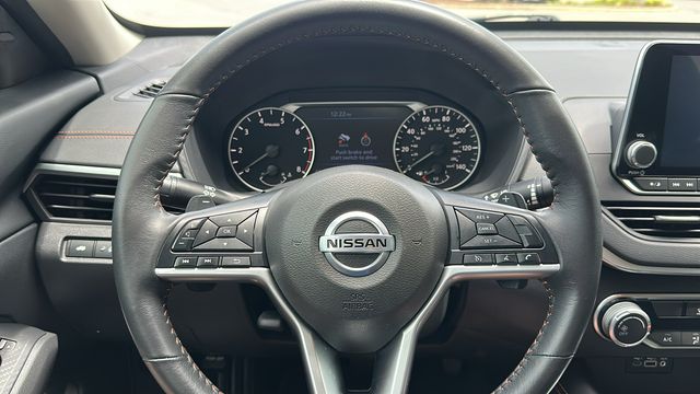 2022 Nissan Altima 2.5 SR 16