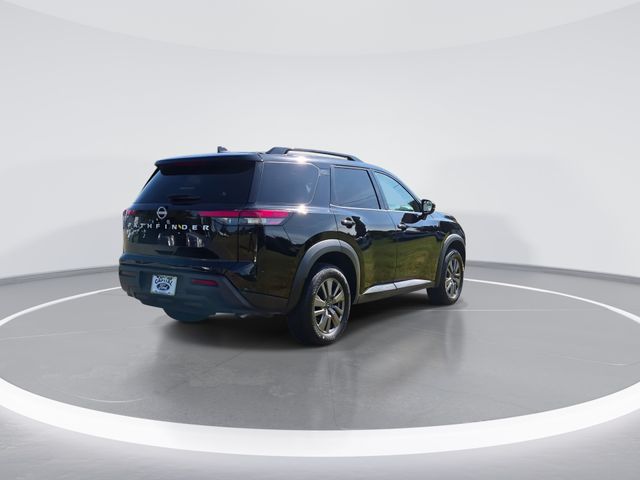 Used 2025 Super Black Nissan SV image 7
