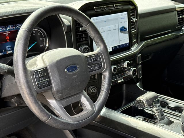 Used 2022 Black Ford XLT image 14