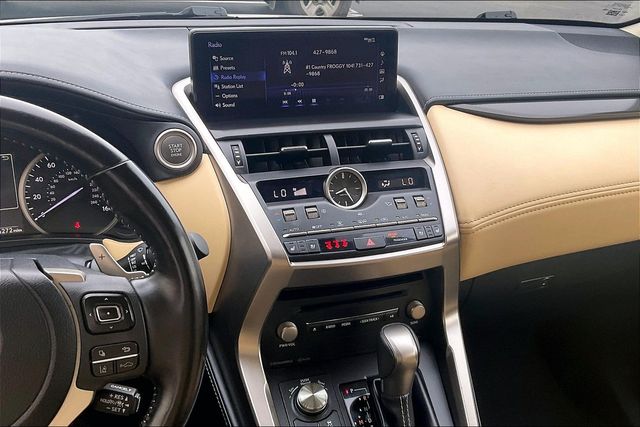 2021 Lexus NX 300 - Photo 6