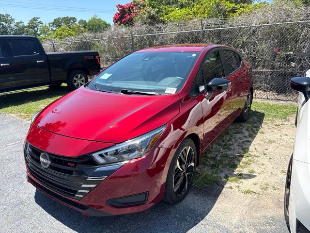 2025 Nissan Versa 1.6 SR CVT's photo