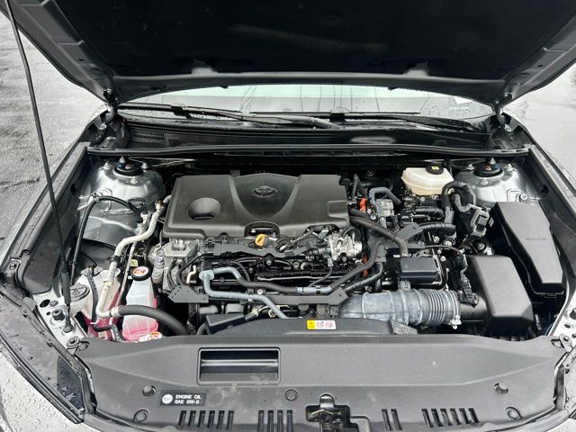 2025 Toyota Camry SE - Photo 14