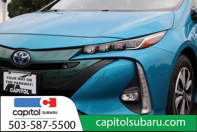 2017 Toyota Prius Prime Advanced 28