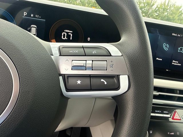 New 2026 White Hyundai SEL Plus image 24