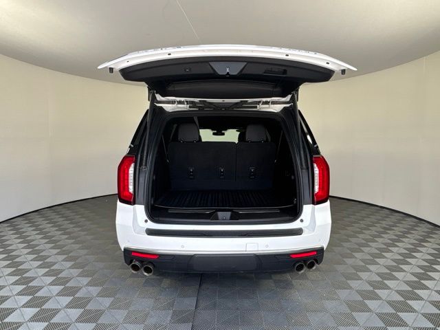 Used 2022 GMC Yukon XL SUV