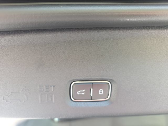 New 2027 Agate Black Metallic Ford MAX King Ranch® image 15