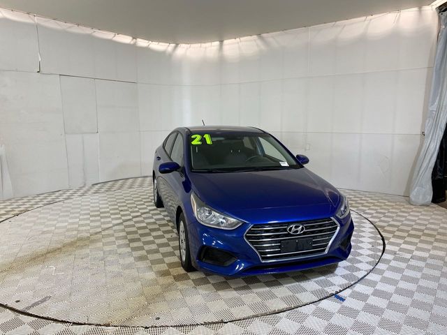 Admiral Blue Pearl 2021 Hyundai Accent SE FWD Sedan Front-Wheel Drive Continuously Variable Transmission