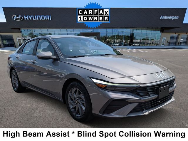 Fluid Metal 2024 Hyundai Elantra Sedan Front-Wheel Drive Continuously Variable Transmission