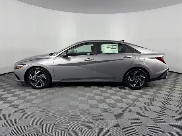 New 2025 Hyundai Elantra For Sale in Indianapolis, IN