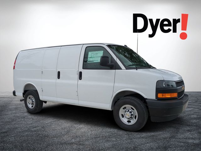 Summit White 2025 Chevrolet Express Cargo Van Rear-Wheel Drive 8-Speed Automatic Overdrive