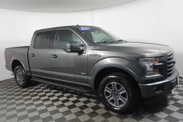 Used 2017 Gray Ford XLT image 2