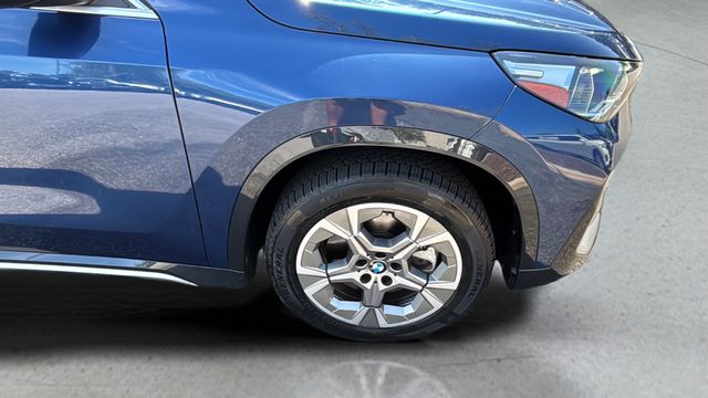 Used 2023 Blue BMW xDrive28i image 42